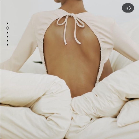 zara open back bodysuit - Picture 2 of 3